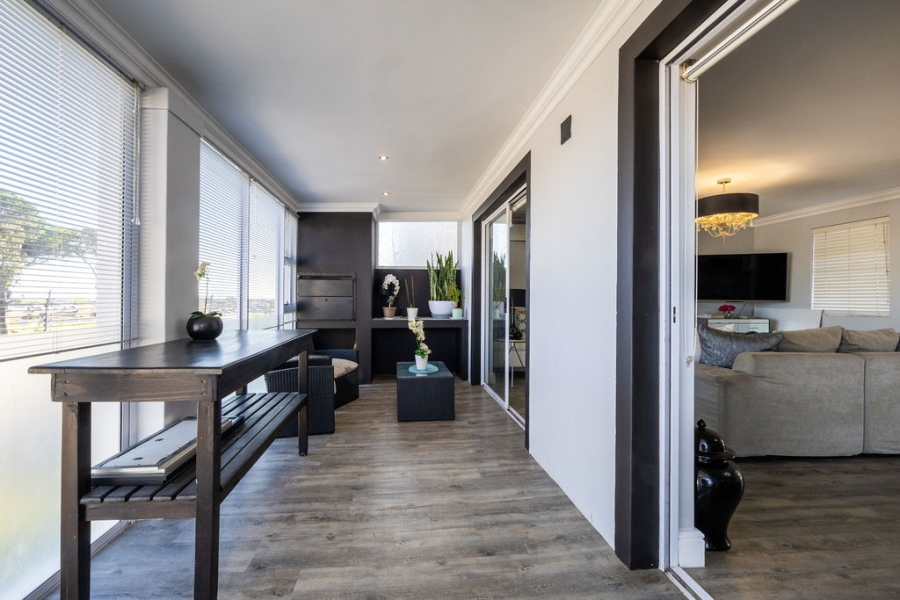 3 Bedroom Property for Sale in Dennegeur Western Cape